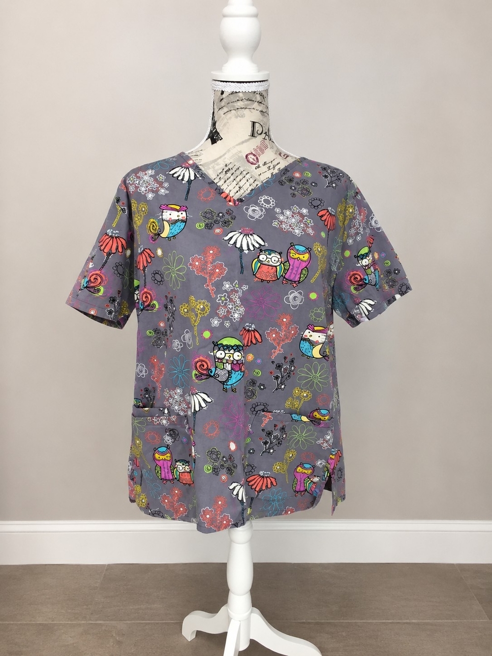 ScrubStar Owl Print Scrub Top LG | Cute Floral Nurse/Medical Uniform Top